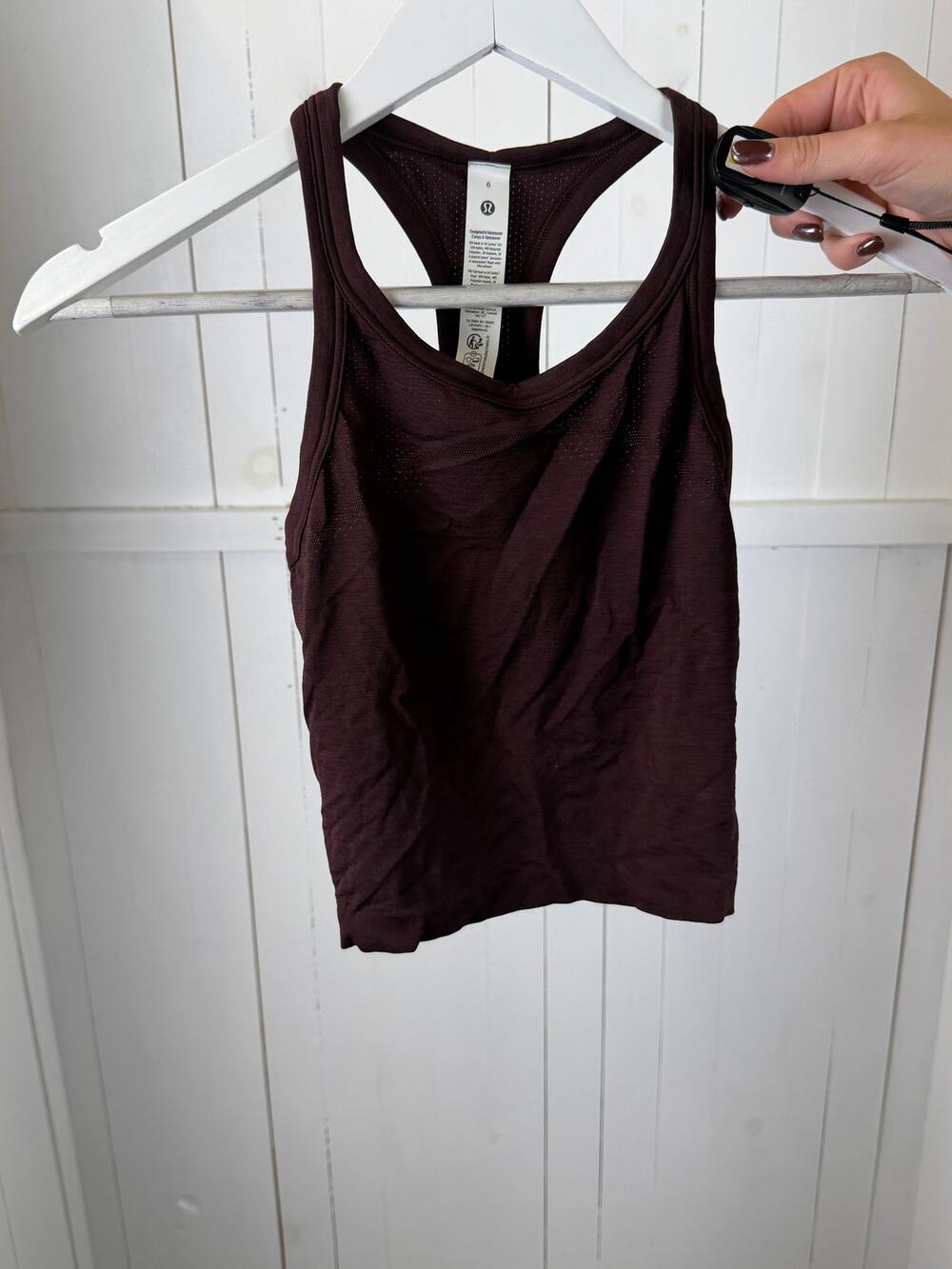 Lululemon Red Tank Top Size 6 Women’s Activewear Polyester